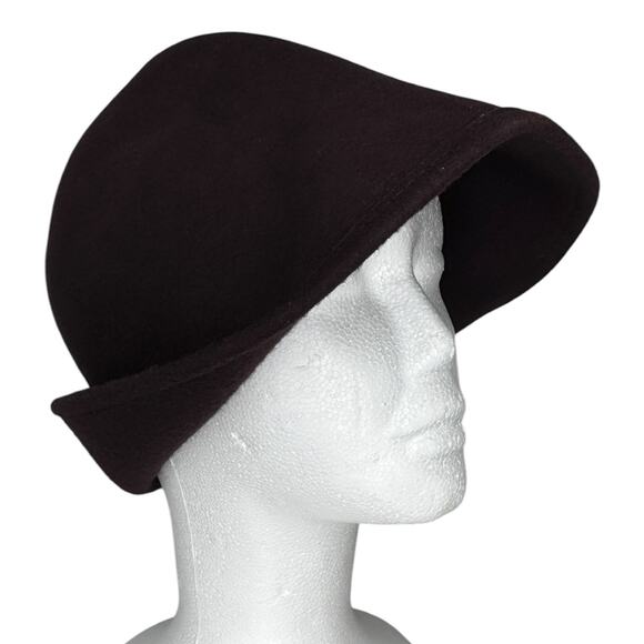 1970s–1980s New York Hat Co Brown Wool Felt Asymmetrical Cloche Hat main image 9